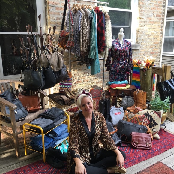 Meet your Posher, Jena Lou - Picture 4 of 11